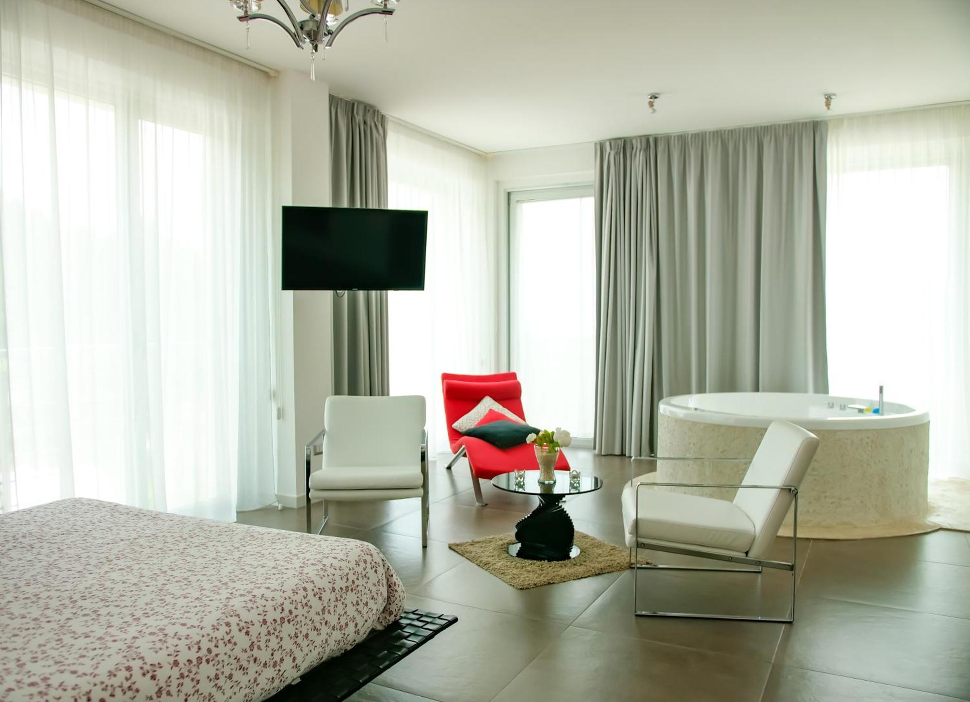 Max Luxury - Servizio Inclusa Bed & Breakfast